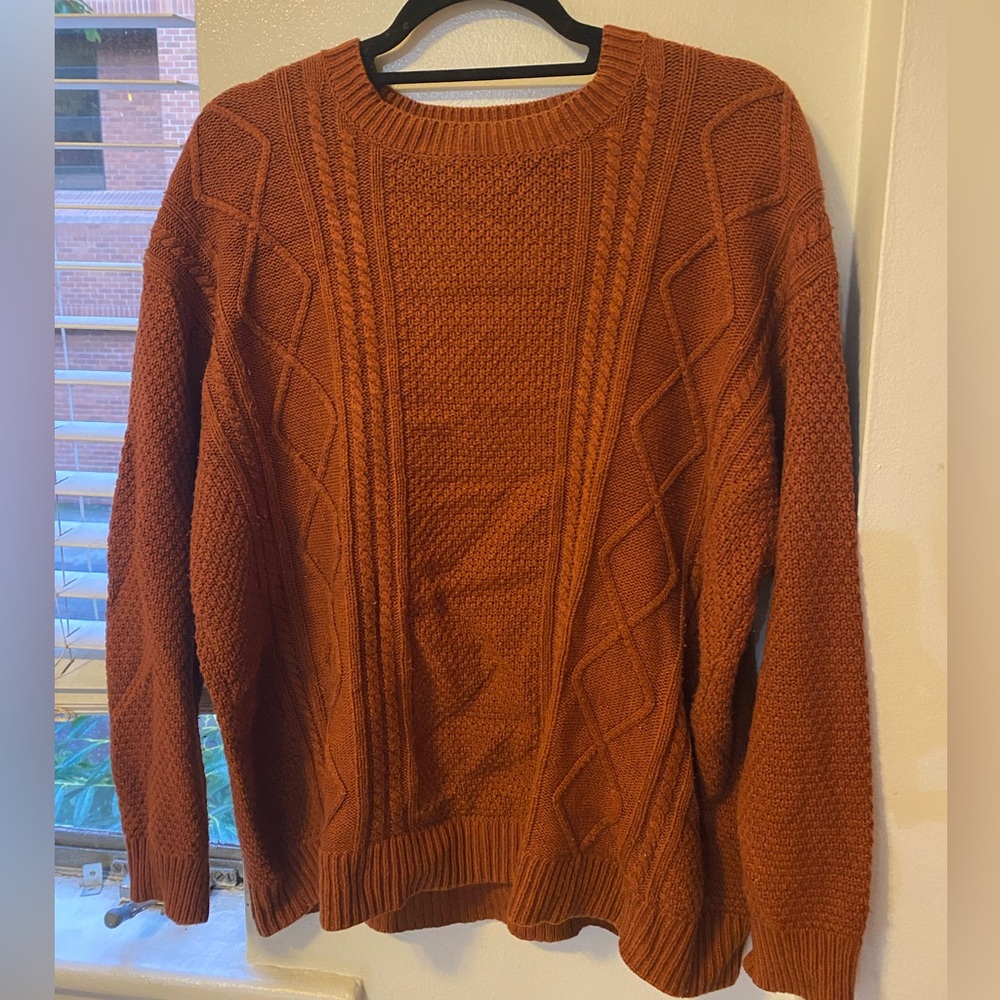 Forever21 Burnt orange crew neck knit sweater (medium)